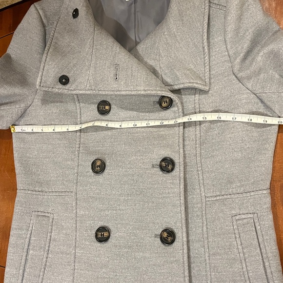 H&M double-breasted peacoat. Convertible collar. Decorative stitching. Grey. 12 - Picture 12 of 14